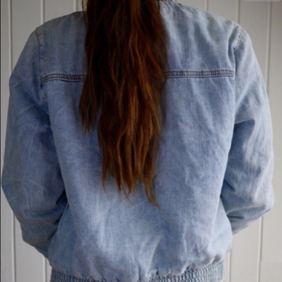 Medium American Eagle Cotton Lined Jean Jacket - Picture 3 of 4